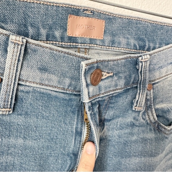 NWT Mother The Ditcher Zip Flood Jeans in Love On The Beat sz 26 - Picture 6 of 9